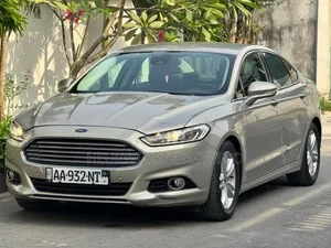 Ford Fusion S FWD 2017 Marron