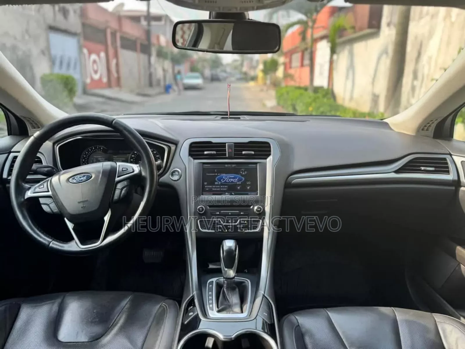 Ford Fusion S FWD 2017 Marron
