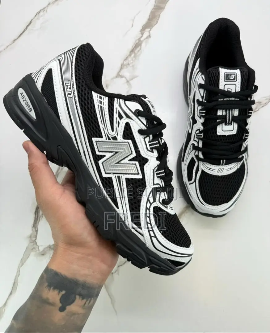 Sneakers New Balance 740