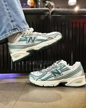 Sneakers New Balance 740