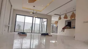 4chbre Duplex dans Investor Plus, Cocody à Louer