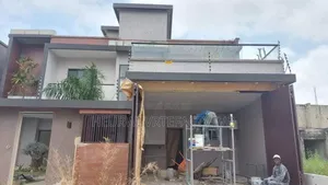 4chbre Duplex dans Investor Plus, Cocody à Louer