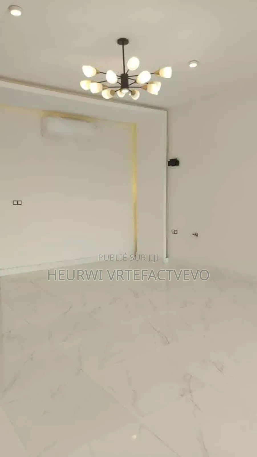 4chbre Duplex dans Investor Plus, Cocody à Louer