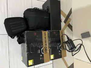 Nikon D90 + 18 105mm À Vendre !