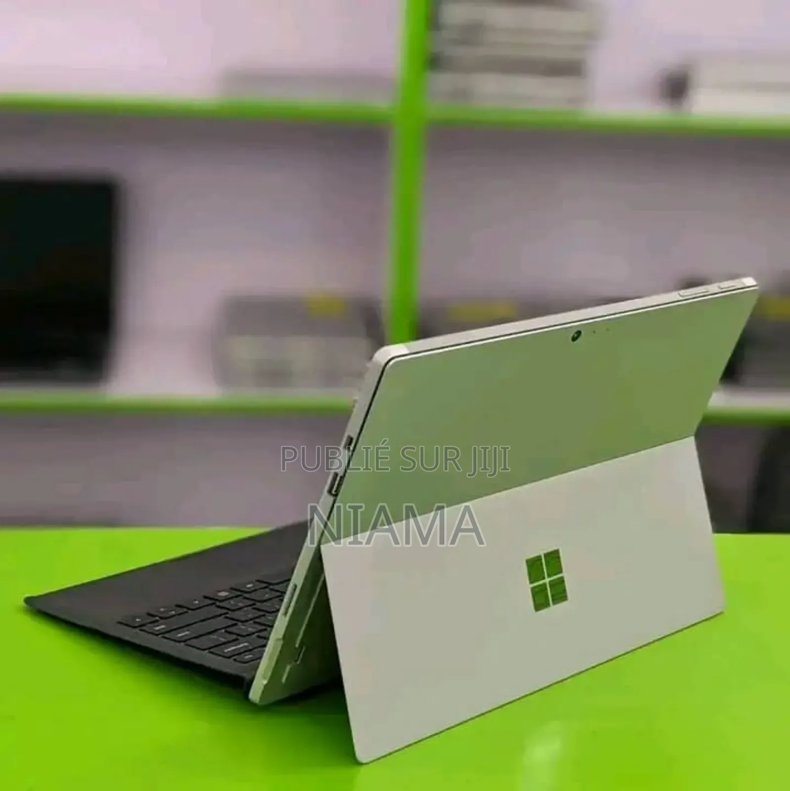 New Microsoft Surface Pro 4 8GB Intel Core I5 SSD 256GB