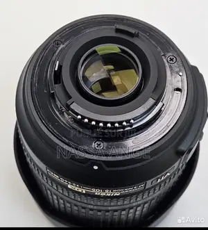 Af-S Dx Nikkor 18-105mm F/3.5-5.6g Ed VR