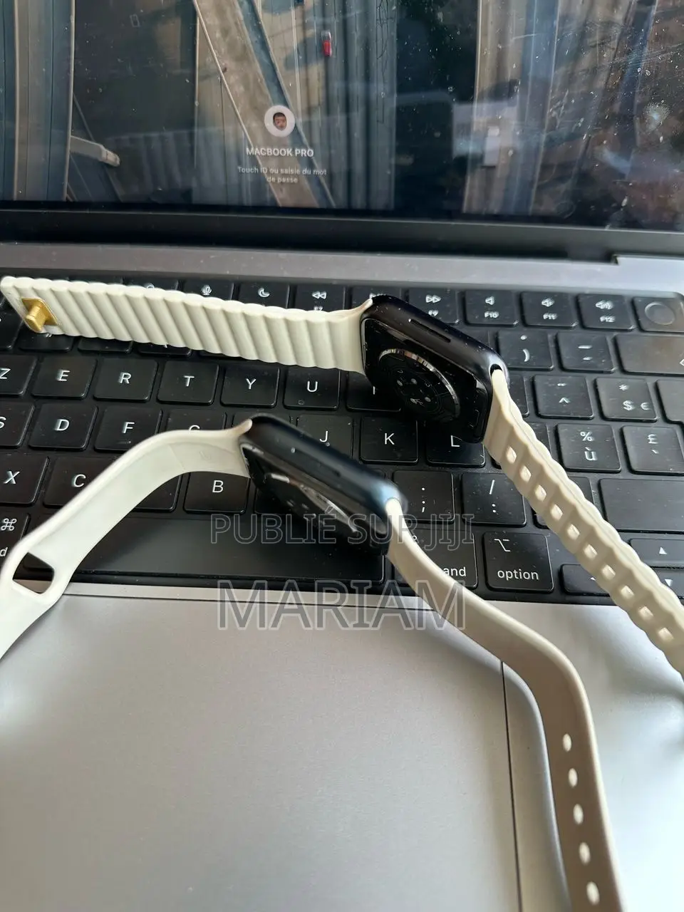 Apple Watch Série 9 45mm Quasi Neuf Importés