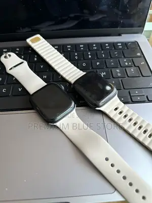 Apple Watch Série 9 45mm Quasi Neuf Importés