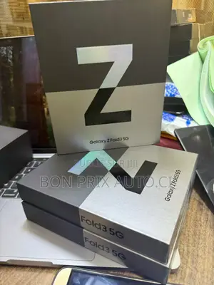 Neuf Samsung Galaxy Fold 5G 512 GB Bleu
