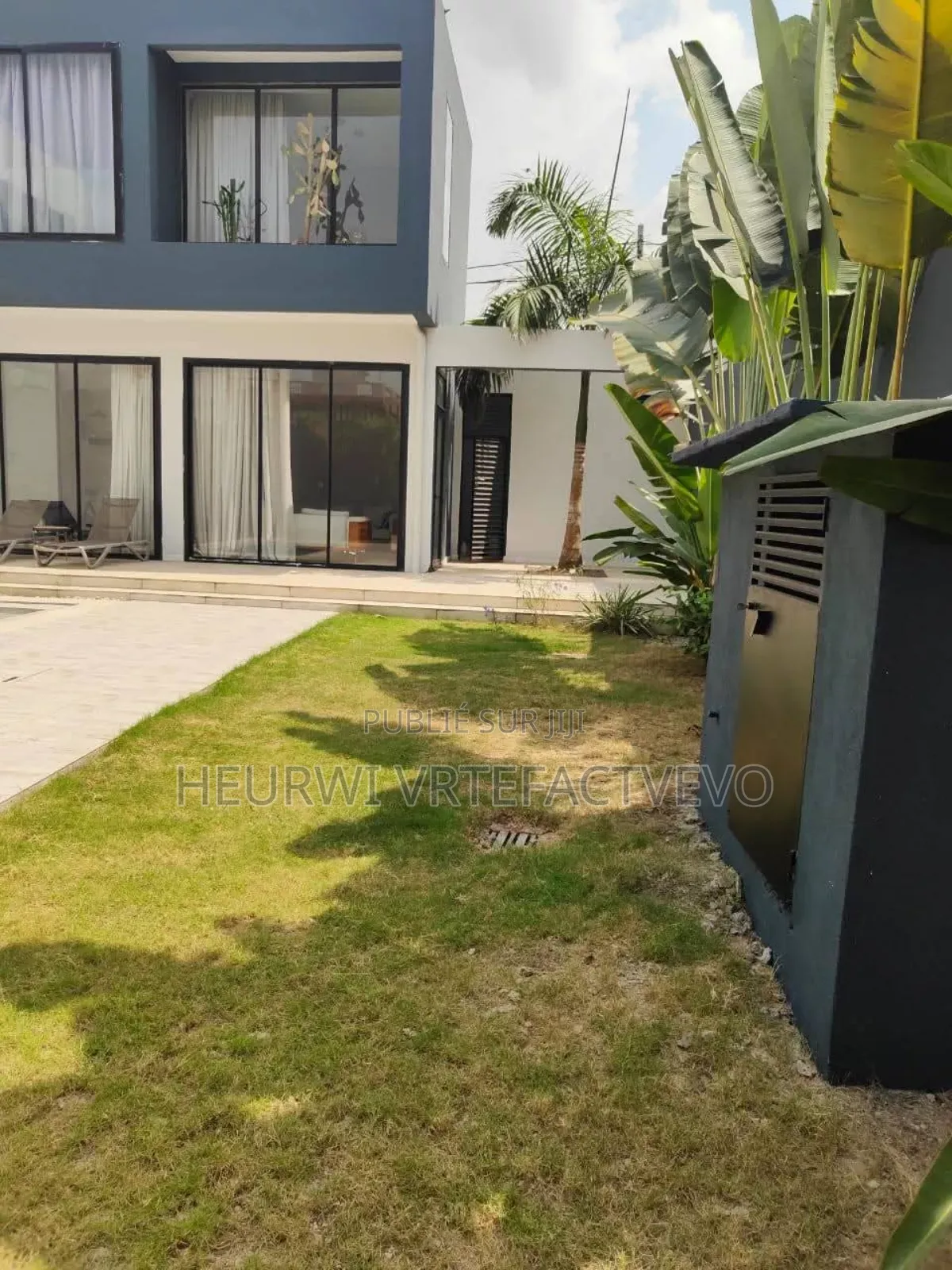 5chbre Duplex dans Yozalem, Cocody à Vendre