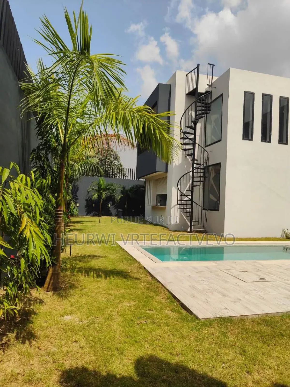5chbre Duplex dans Yozalem, Cocody à Vendre