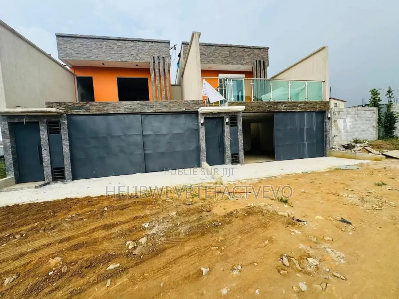 5chbre Duplex dans Yozalem, Cocody à Vendre