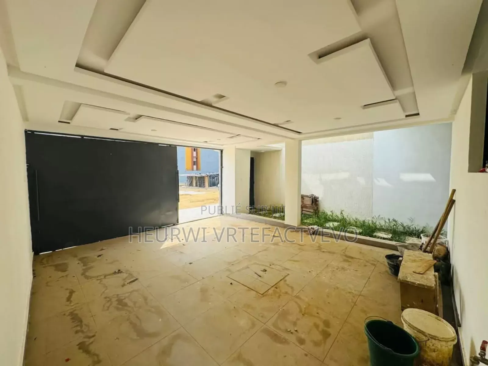 5chbre Duplex dans Yozalem, Cocody à Vendre