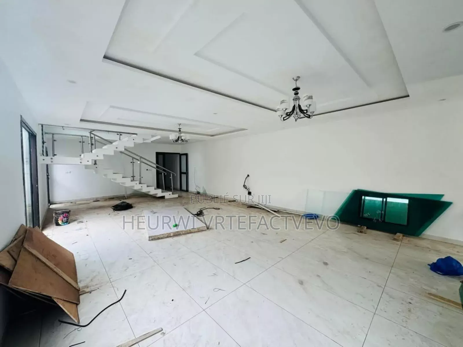 5chbre Duplex dans Yozalem, Cocody à Vendre