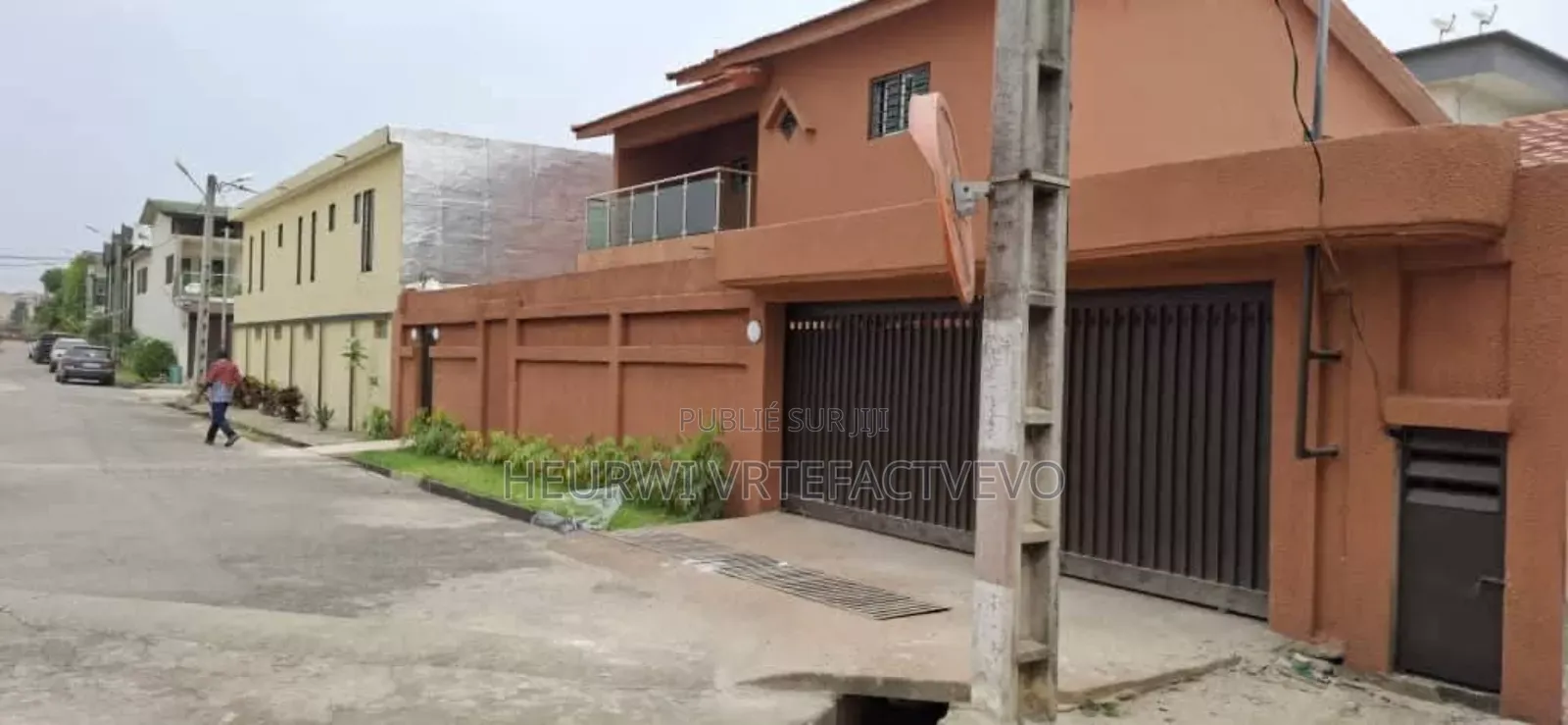 5chbre Duplex dans Yozalem, Cocody à Vendre