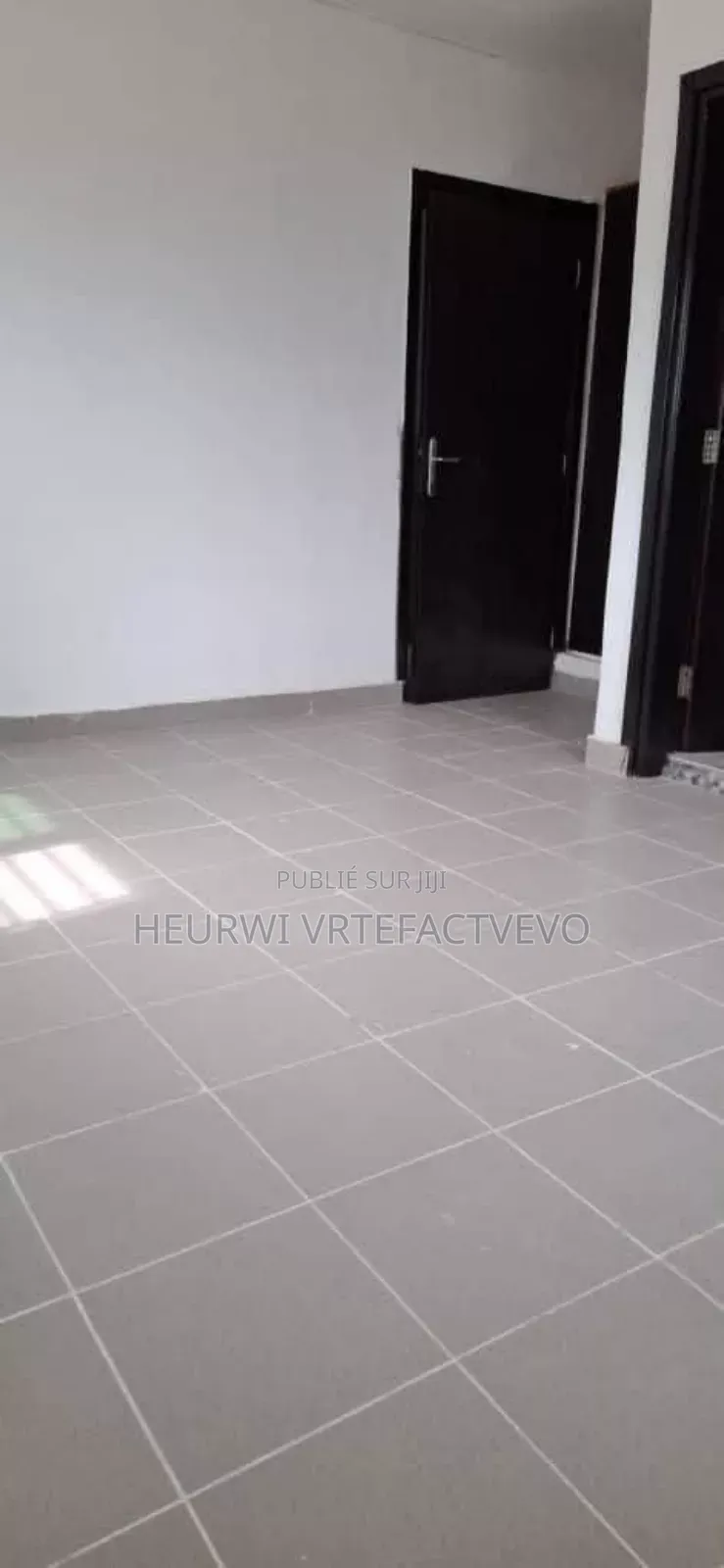 5chbre Duplex dans Yozalem, Cocody à Vendre