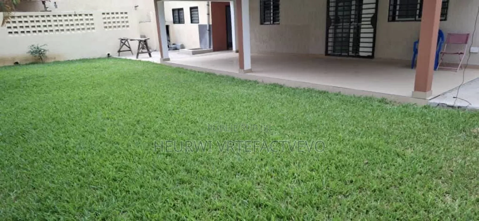 5chbre Duplex dans Yozalem, Cocody à Vendre