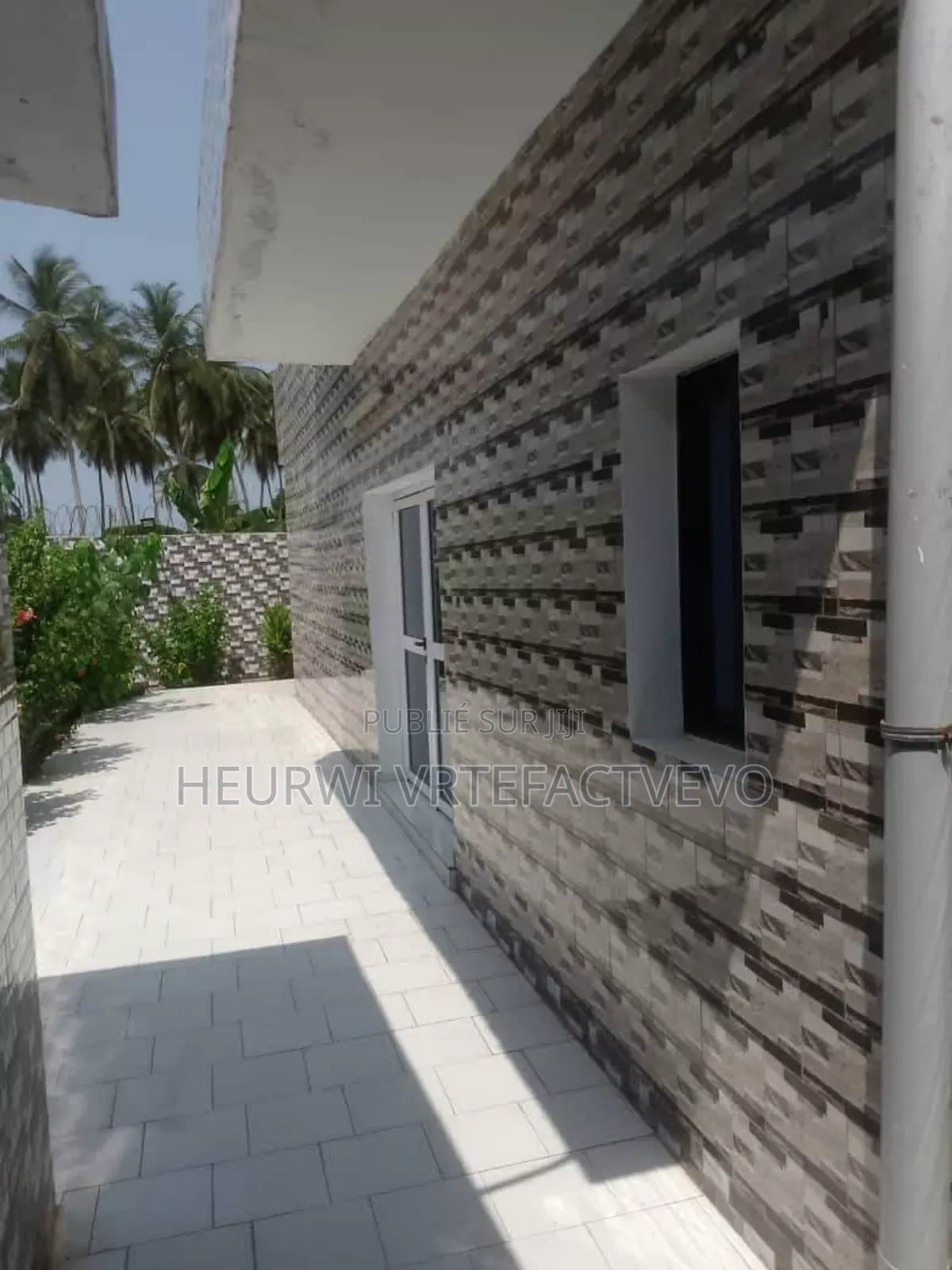 5chbre Duplex dans Yozalem, Cocody à Vendre