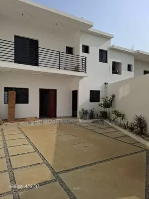 5chbre Duplex dans Yozalem, Cocody à Vendre