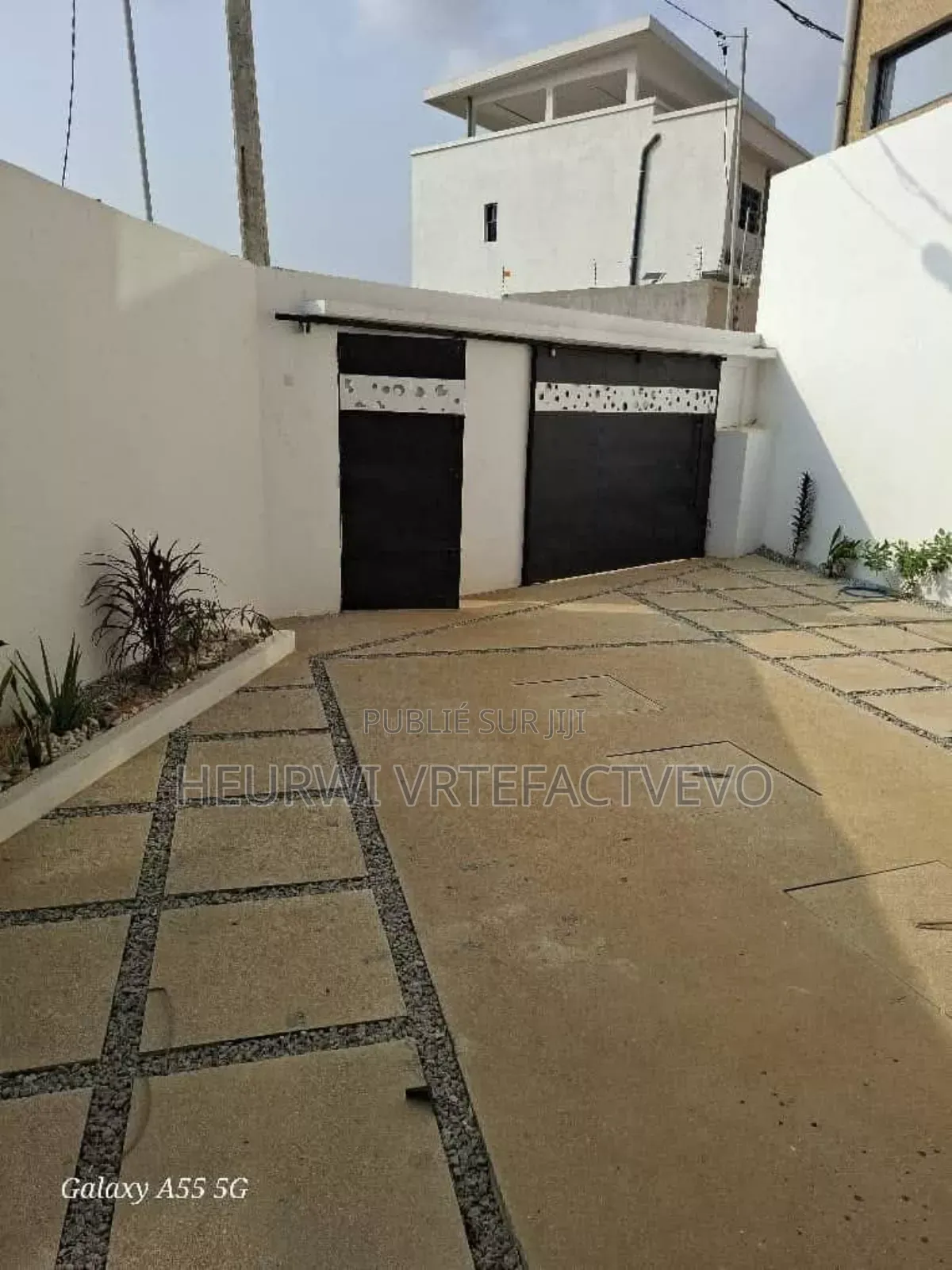 5chbre Duplex dans Yozalem, Cocody à Vendre