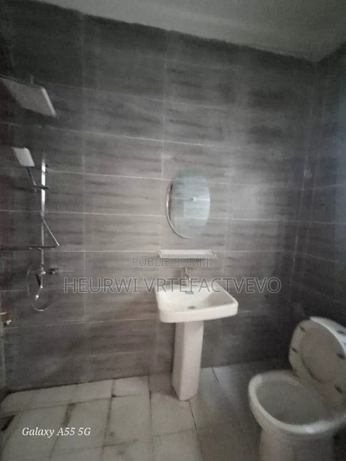5chbre Duplex dans Yozalem, Cocody à Vendre