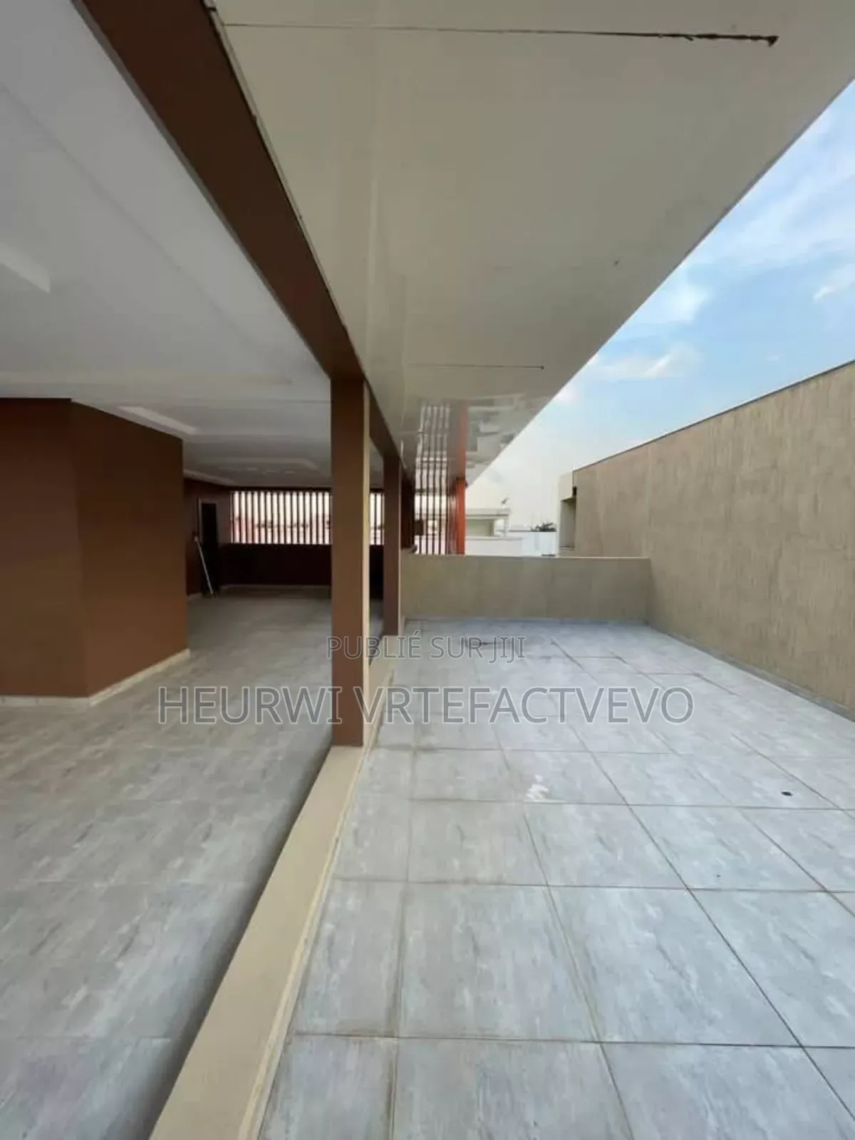 5chbre Duplex dans Yozalem, Cocody à Vendre