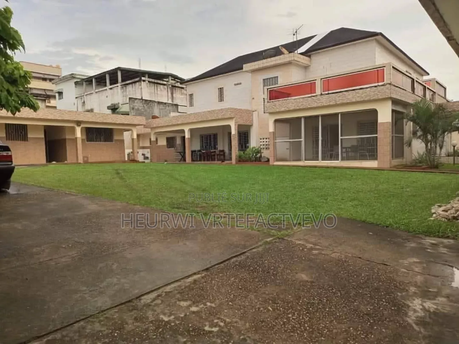 9chbre Duplex dans Yozalem, Cocody à Vendre