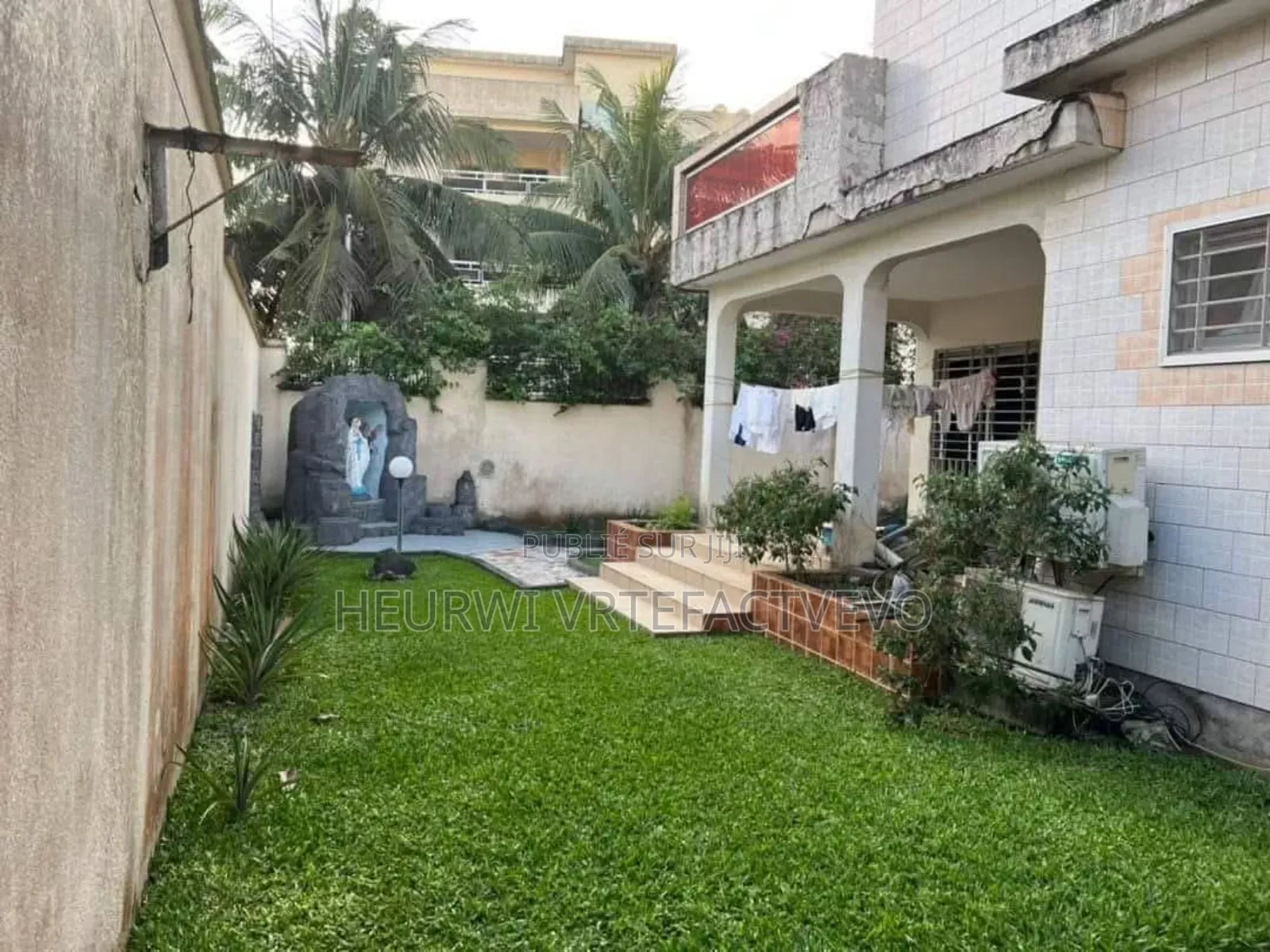 9chbre Duplex dans Yozalem, Cocody à Vendre