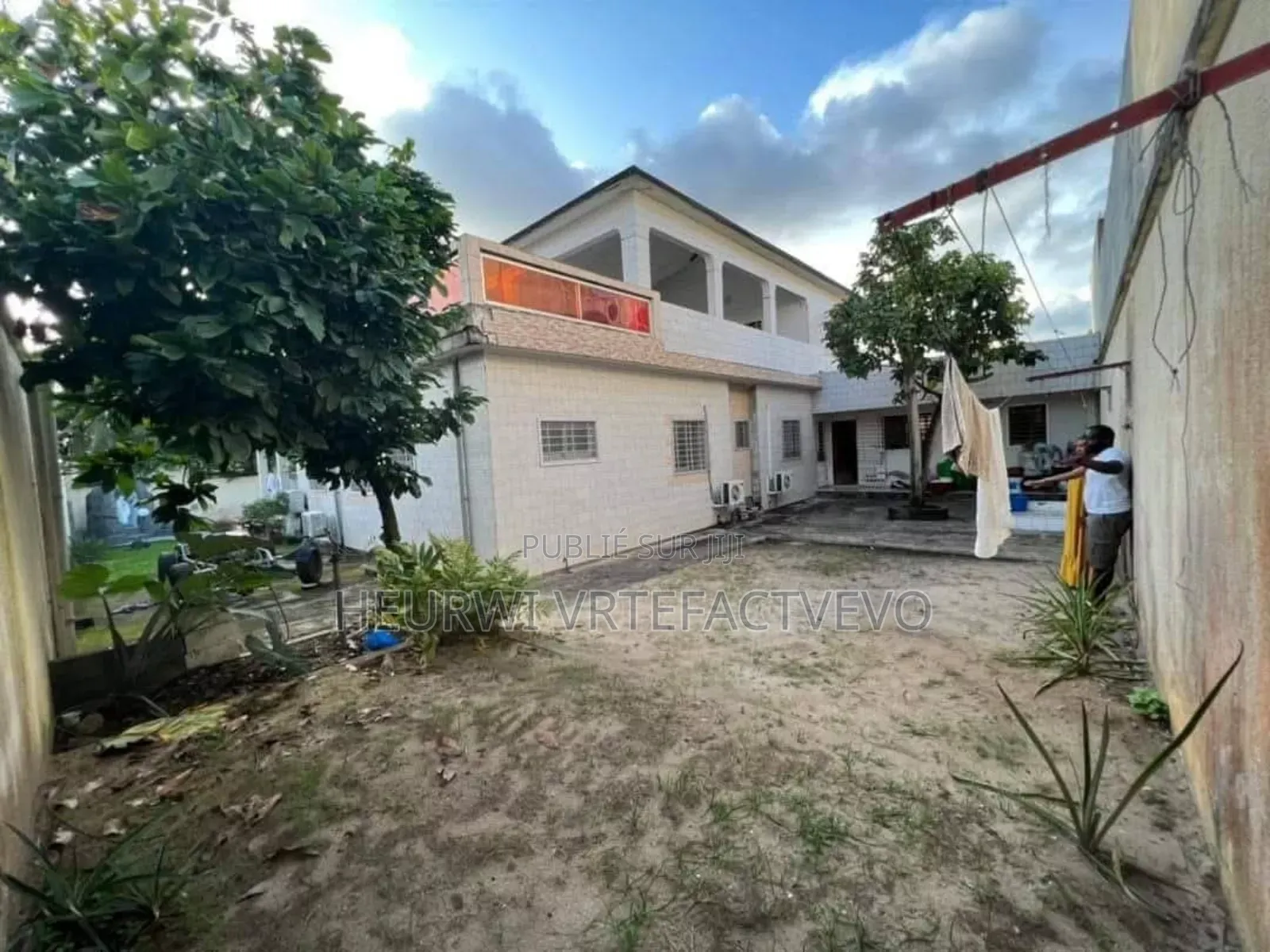 9chbre Duplex dans Yozalem, Cocody à Vendre