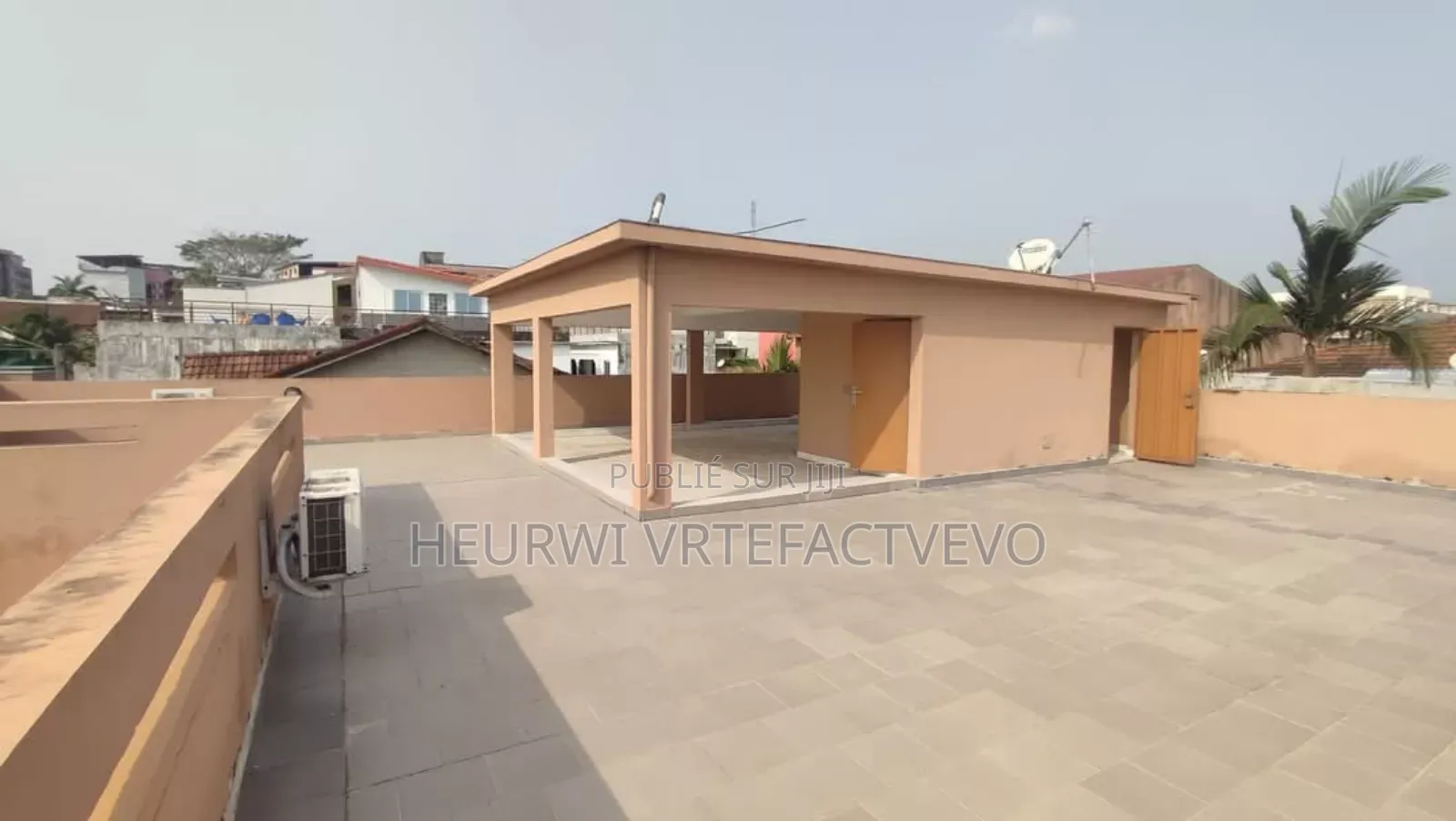 Furnished 4chbre Duplex dans Yozalem, Cocody à Vendre