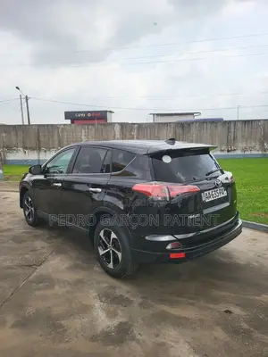 Toyota RAV4 2018 Noir