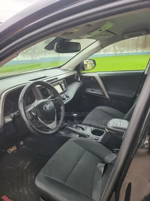 Toyota RAV4 2018 Noir