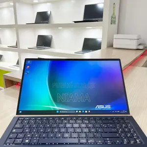 New Asus Zenbook Duo 14 8GB Intel Core I7 SSD 512GB