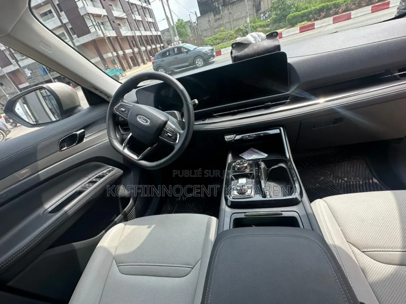 New Ford Taurus 2023 Blanc cassé