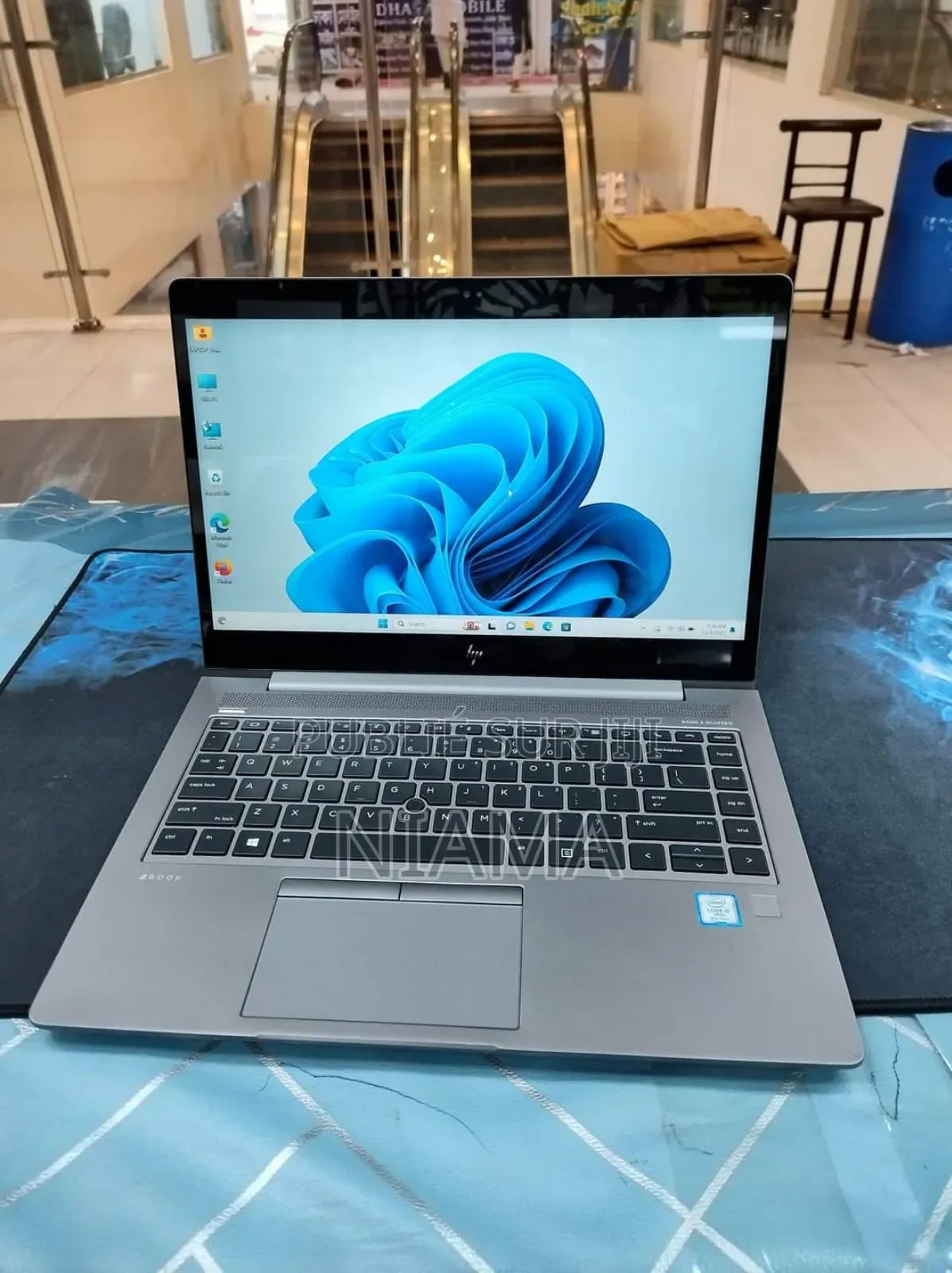 New Ordinateur Portable HP ZBook 14u G5 32GB Intel Core I5 SSD 512GB