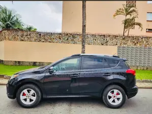 Toyota RAV4 2015 Noir