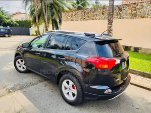 Toyota RAV4 2015 Noir