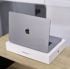 New Apple MacBook Pro 2021 M1 16GB AMD Ryzen 5 SSD 512GB