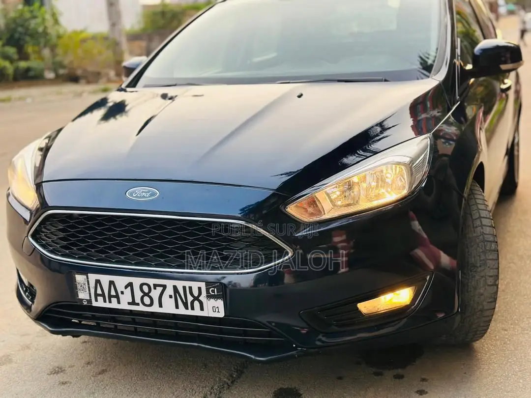 Ford Focus 2016 Bleu