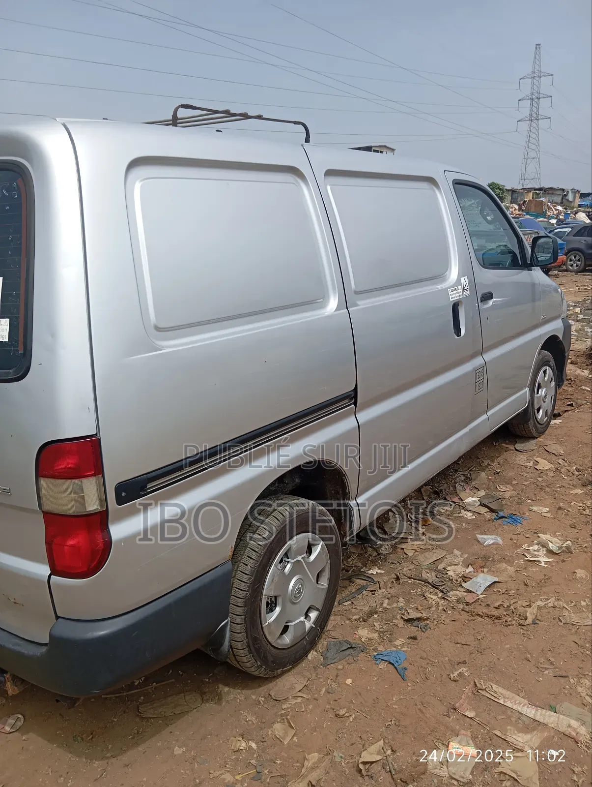 Toyota HiAce 2018 Gris
