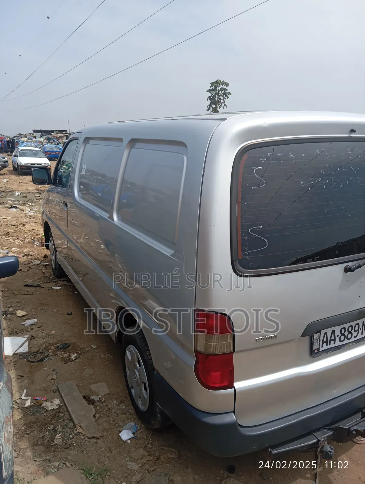 Toyota HiAce 2018 Gris