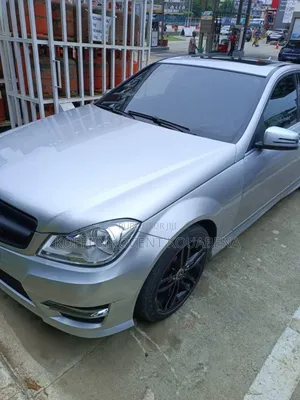 Photo - Mercedes-Benz C250 2013 Blanc