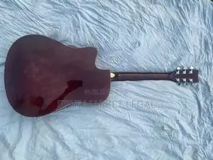 Guitare Électro Acoustique/Semi Électrique