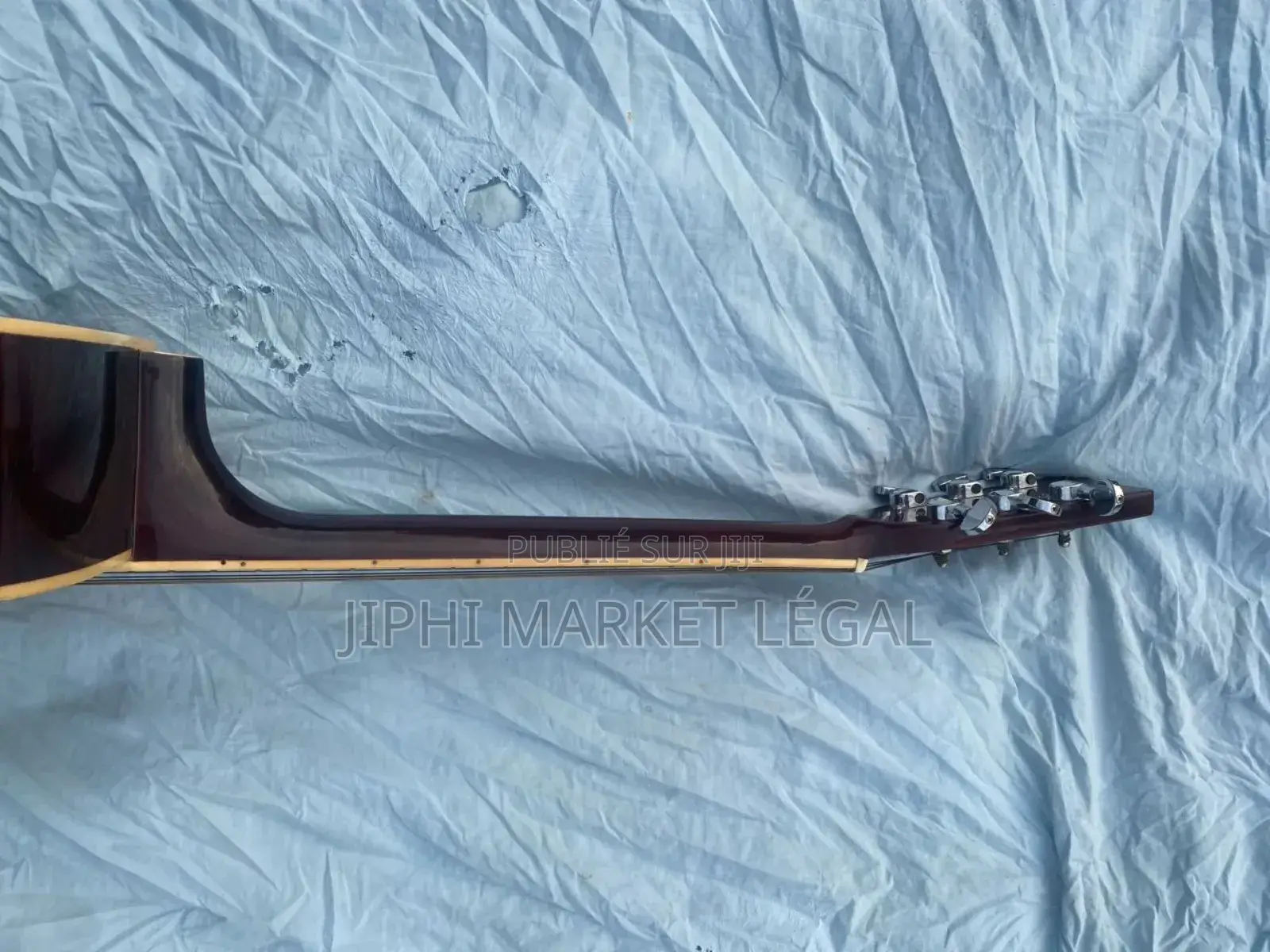 Guitare Électro Acoustique/Semi Électrique