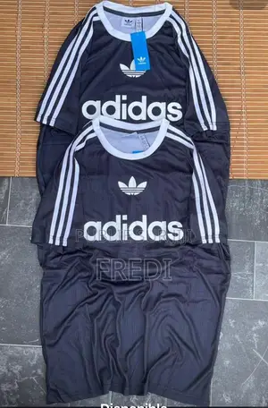 T-Shirt Adidas De Qualité
