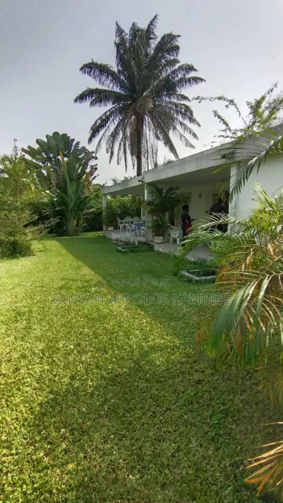 5chbre Villa dans Une Bonne Nouvelle, Cocody à Vendre