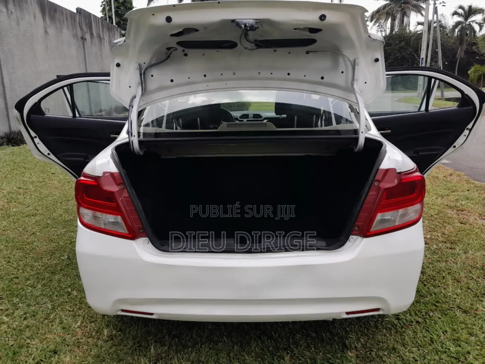 Suzuki Dzire 2023 Blanc