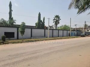 À Marcory Zone 4 , Un Magnifique Terrain De 2100 M2