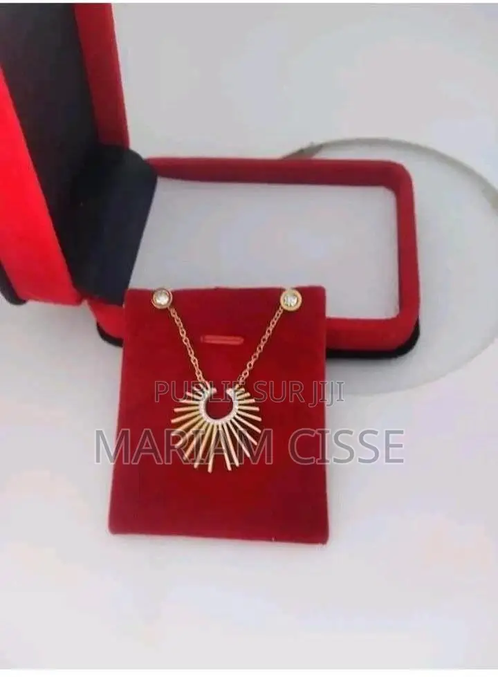 Les Bijoux