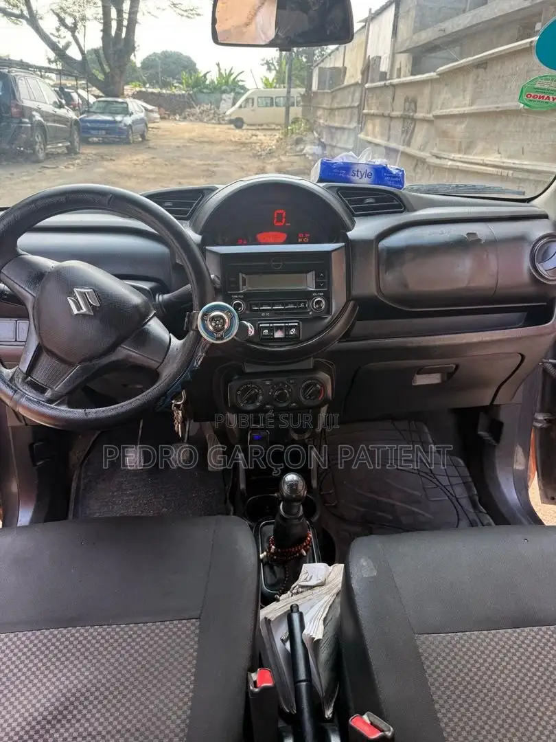 Suzuki S-Presso 2022 Rouge